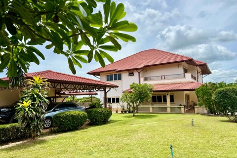Дом в Банг Саре, Таиланд с 4 спальнями № 130493 - фото 2