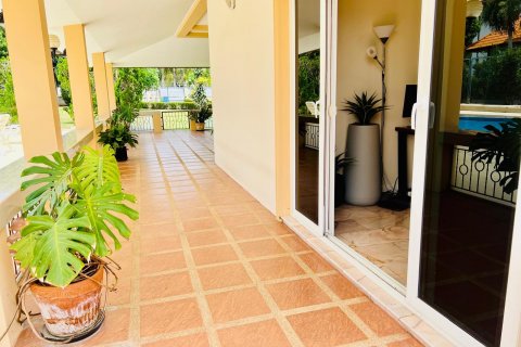 Дом в Банг Саре, Таиланд с 4 спальнями № 130493 - фото 6