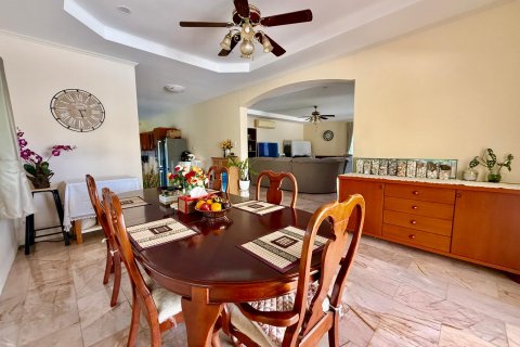 Дом в Банг Саре, Таиланд с 4 спальнями № 130493 - фото 12