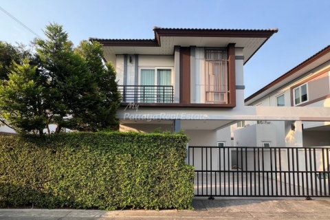 Дом в Банг Ламунге, Таиланд с 3 спальнями  № 123483 - фото 1