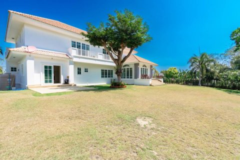 Villa in Cha-am, Thailand 7 bedrooms № 119849 - photo 4