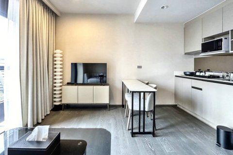 Кондоминиум с 1 спальней в Клонг Тоэй, Бангкок, Таиланд № 132859 - фото 1