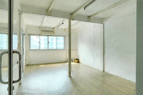 Коммерческая недвижимость в Бангкоке, Таиланд 840м2  № 86539 - фото 8