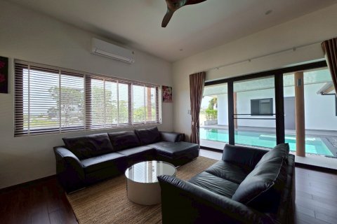 Дом в Паттайе, Таиланд с 4 спальнями  № 130500 - фото 8