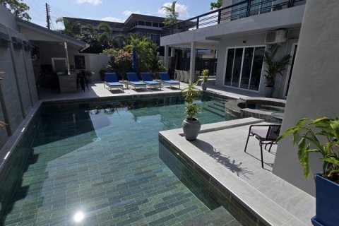 House in Bang Lamung, Thailand 4 bedrooms № 130496 - photo 6