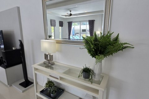 House in Bang Lamung, Thailand 4 bedrooms № 130496 - photo 22