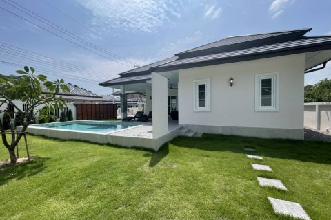Вилла в Хуа Хине, Таиланд с 3 спальнями  № 100587 - фото 2