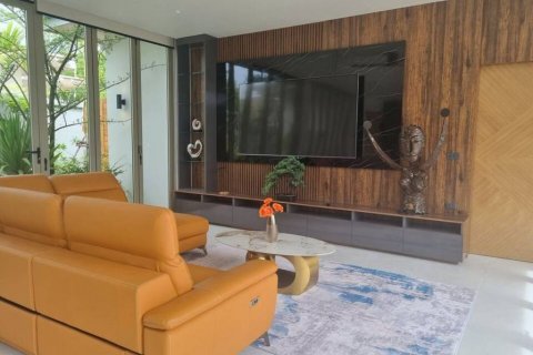 Villa in Bang Tao, Thailand 3 bedrooms № 85560 - photo 4