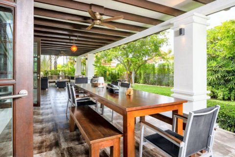 Вилла в Хуа Хине, Таиланд с 5 спальнями  № 85566 - фото 5