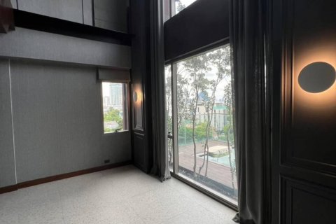 Дуплекс в Пхракханонге, Бангкок, Таиланд с 2 спальнями  № 86161 - фото 4