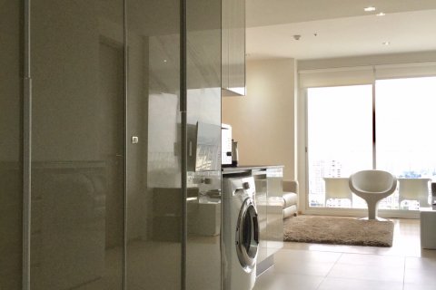 Кондоминиум с 2 спальнями в Бангкоке, Таиланд № 143387 - фото 4