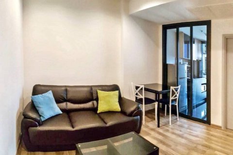 Condo à Chatuchak, Bangkok, Thaïlande, 1 chambre  № 132870 - photo 3