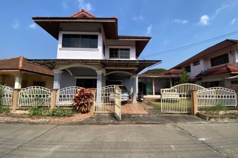 House in Chiang Mai, Thailand 4 bedrooms № 119914 - photo 1