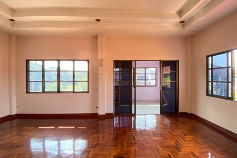 House in Chiang Mai, Thailand 4 bedrooms № 119914 - photo 11
