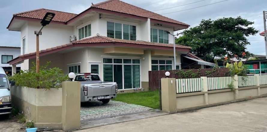 House in Chiang Mai, Thailand 4 bedrooms № 119918