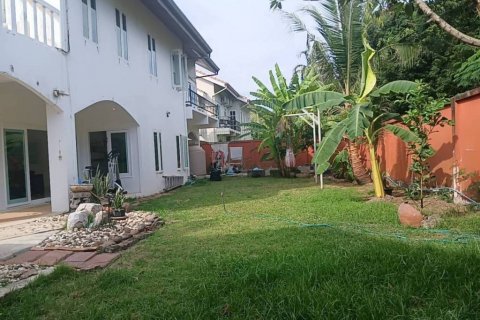 House in Chalong, Thailand 4 bedrooms № 85960 - photo 8