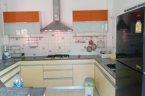 House in Chalong, Thailand 4 bedrooms № 85960 - photo 2