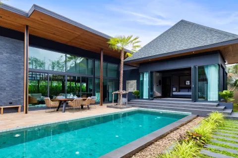 Villa in Phuket, Thailand 4 bedrooms № 116282