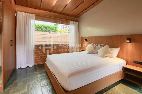 House in Phuket, Thailand 4 bedrooms № 131498 - photo 25