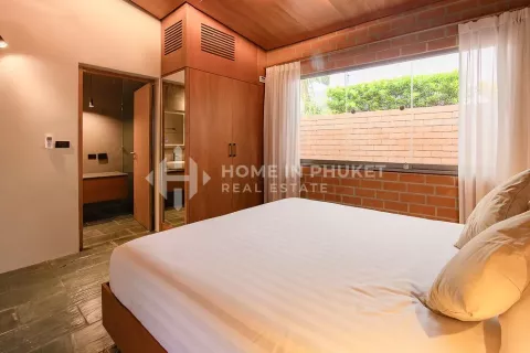 House in Phuket, Thailand 4 bedrooms № 131498 - photo 24