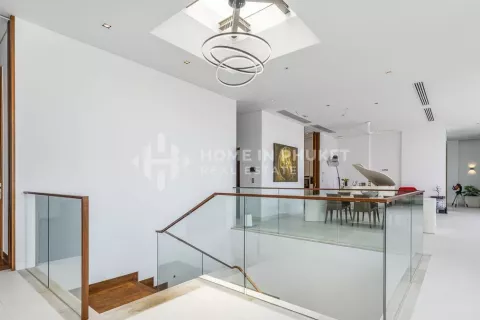 Condo in Phuket, Thailand, 4 bedrooms  № 131502 - photo 9