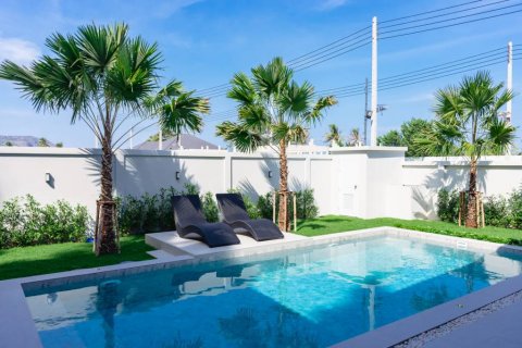 Villa in Hua Hin, Thailand 3 bedrooms № 124627 - photo 4