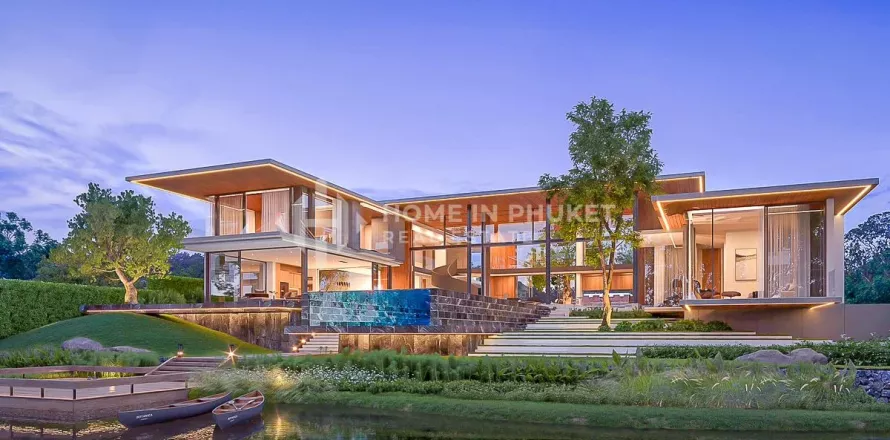 House in Phuket, Thailand 5 bedrooms № 131705