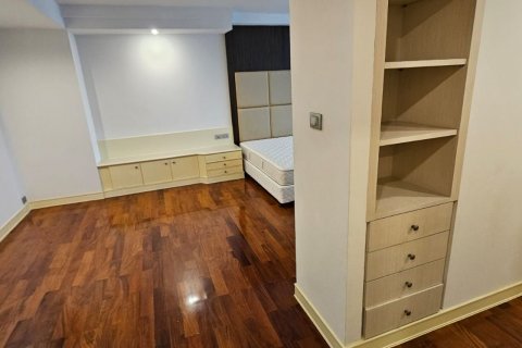 Кондоминиум с 3 спальнями в Ваттхане, Бангкок, Таиланд № 123681 - фото 7