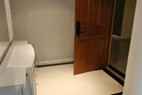 Кондоминиум с 3 спальнями в Ваттхане, Бангкок, Таиланд № 123681 - фото 16