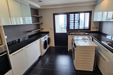 Кондоминиум с 3 спальнями в Ваттхане, Бангкок, Таиланд № 123681 - фото 13