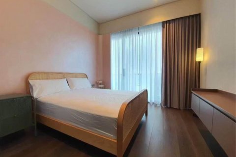 Condo in Watthana, Bangkok, Thailand, 3 bedrooms  № 123684 - photo 2