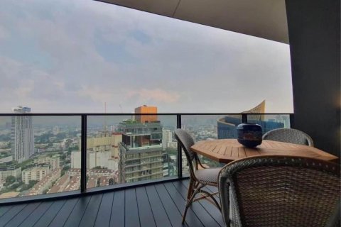 Condo in Watthana, Bangkok, Thailand, 3 bedrooms  № 123684 - photo 16