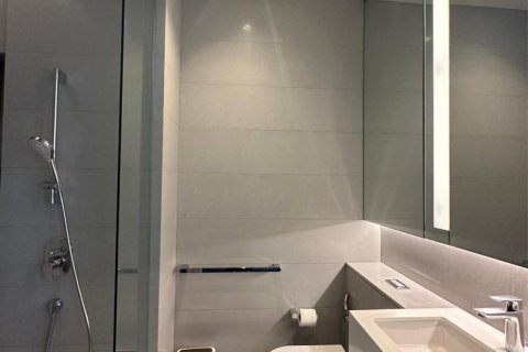 Condo in Watthana, Bangkok, Thailand, 3 bedrooms  № 123685 - photo 8