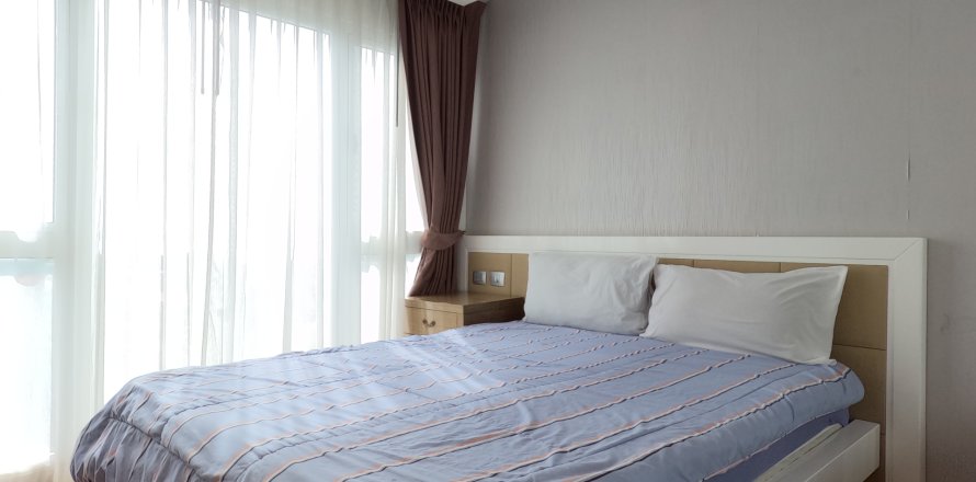 Квартира в Паттайе, Таиланд с 2 комнатами  № 130407