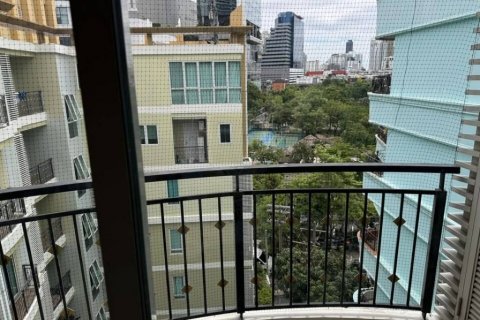 Кондоминиум с 2 спальнями в Бангкоке, Таиланд № 105235 - фото 8