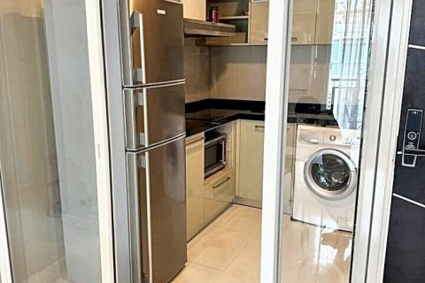 Кондоминиум с 2 спальнями в Бангкоке, Таиланд № 105235 - фото 2