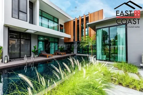 Casa de 3 dormitorios en Pattaya, Tailandia № 213863