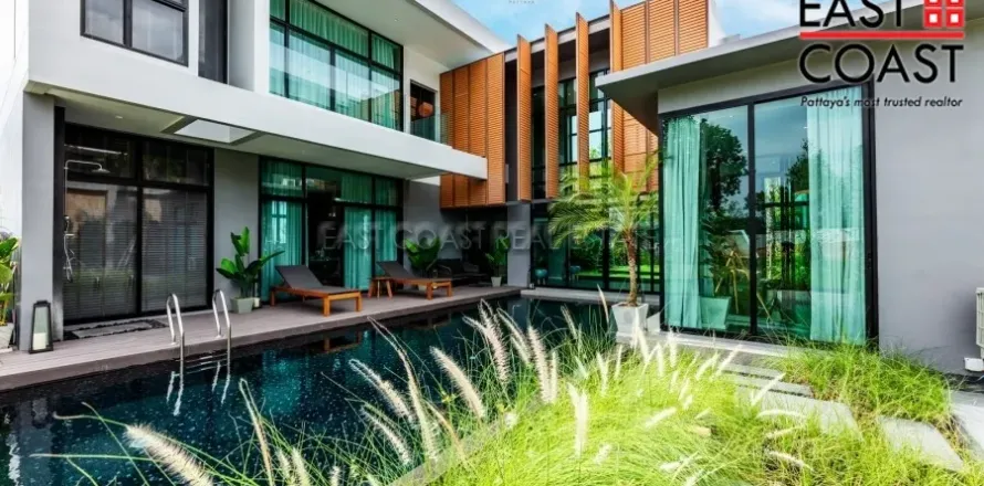 Casa de 3 dormitorios en Pattaya, Tailandia № 213863