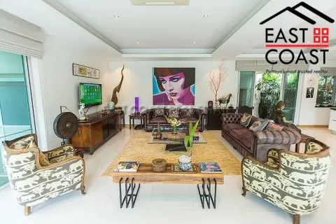 Haus in Pattaya, Thailand 4 Schlafzimmer № 213858 - Foto 3