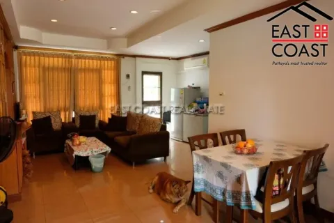 Casa de 3 dormitorios en Pattaya, Tailandia № 213859 - foto 4