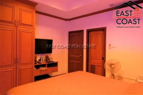Casa de 3 dormitorios en Pattaya, Tailandia № 213859 - foto 12