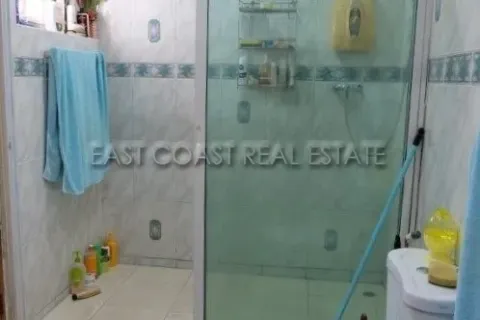 Casa de 3 dormitorios en Pattaya, Tailandia № 213859 - foto 10