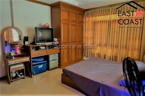 Casa de 3 dormitorios en Pattaya, Tailandia № 213859 - foto 7