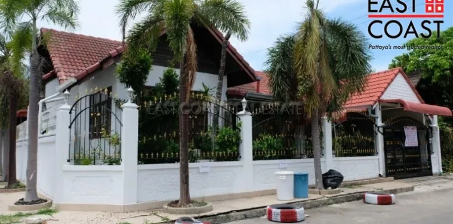 Casa de 3 dormitorios en Pattaya, Tailandia № 213859