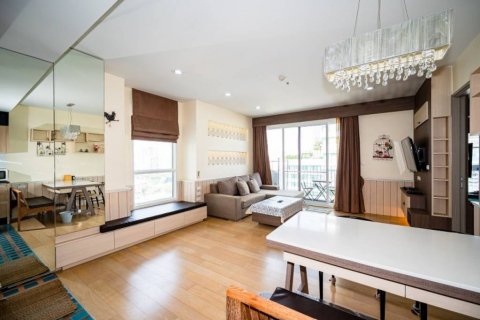 Condo in Bangkok, Thailand, 1 bedroom  № 126694 - photo 1