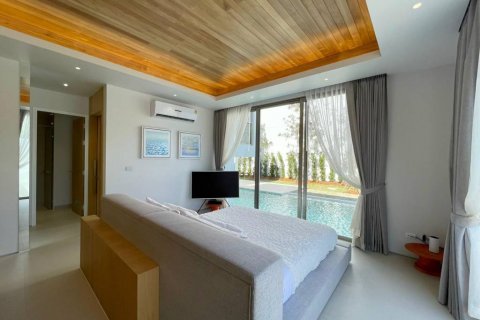 Villa in Bang Tao, Thailand 3 bedrooms № 104598 - photo 8