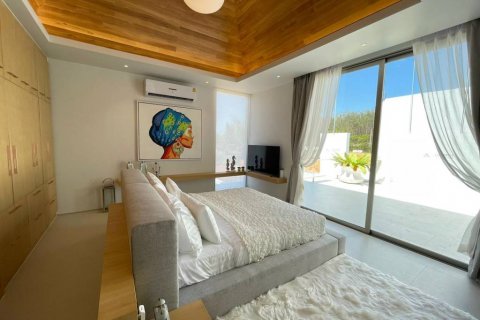 Villa in Bang Tao, Thailand 3 bedrooms № 104598 - photo 6