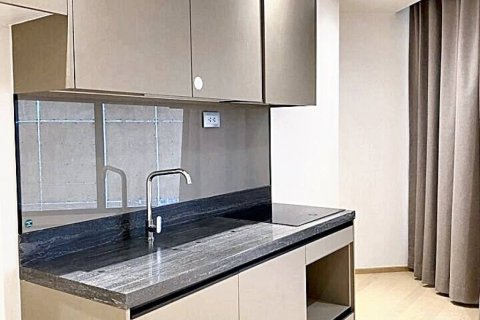 Кондоминиум с 2 спальнями в Дин Даенге, Бангкок, Таиланд № 104599 - фото 10