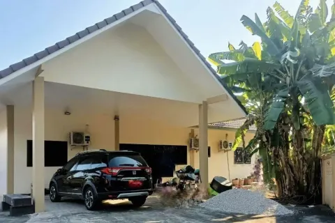 House in Ban Chang, Thailand 4 bedrooms № 142862