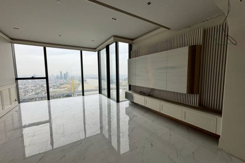 Penthouse in Bangkok, Thailand 4 bedrooms № 132396 - photo 1